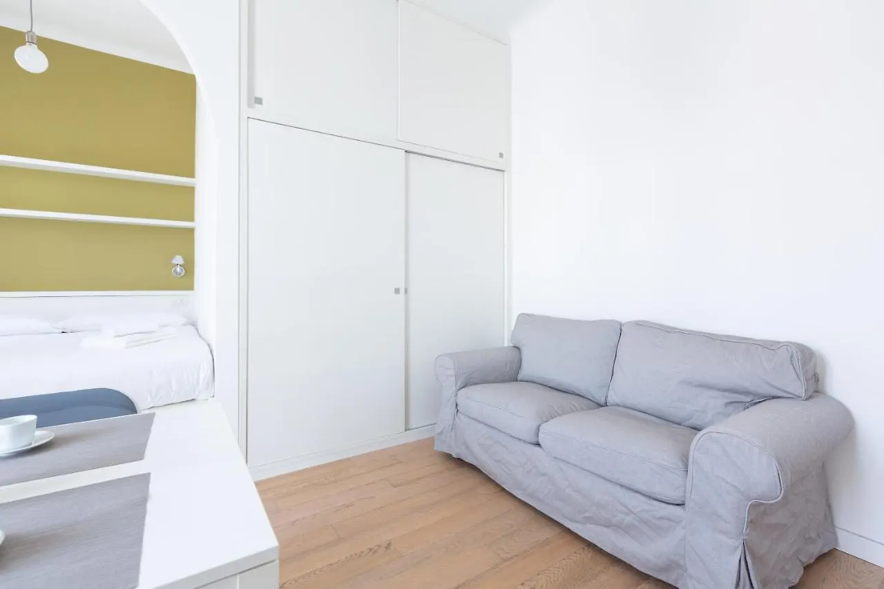 Porta Nuova Bright Studio With Balcony Milan Appartement