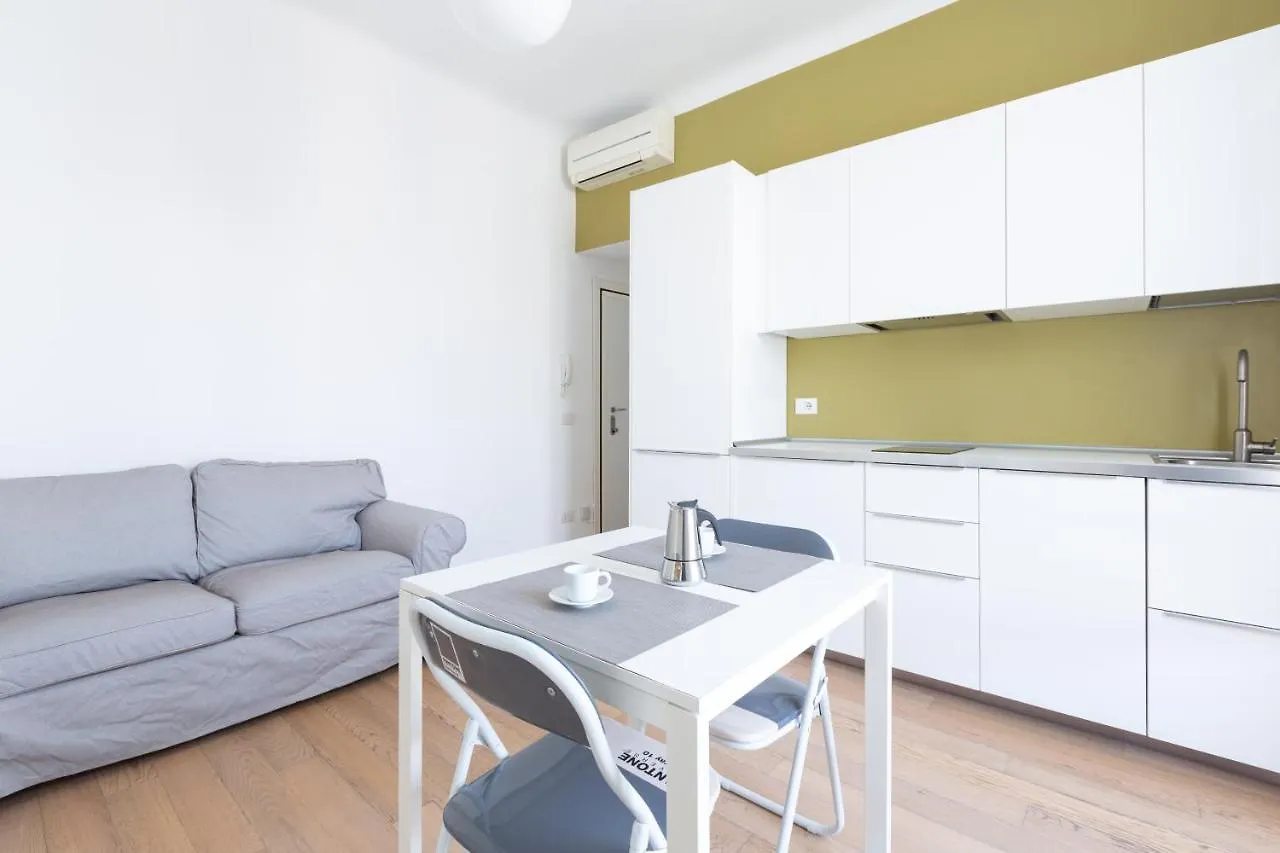 Porta Nuova Bright Studio With Balcony Milano